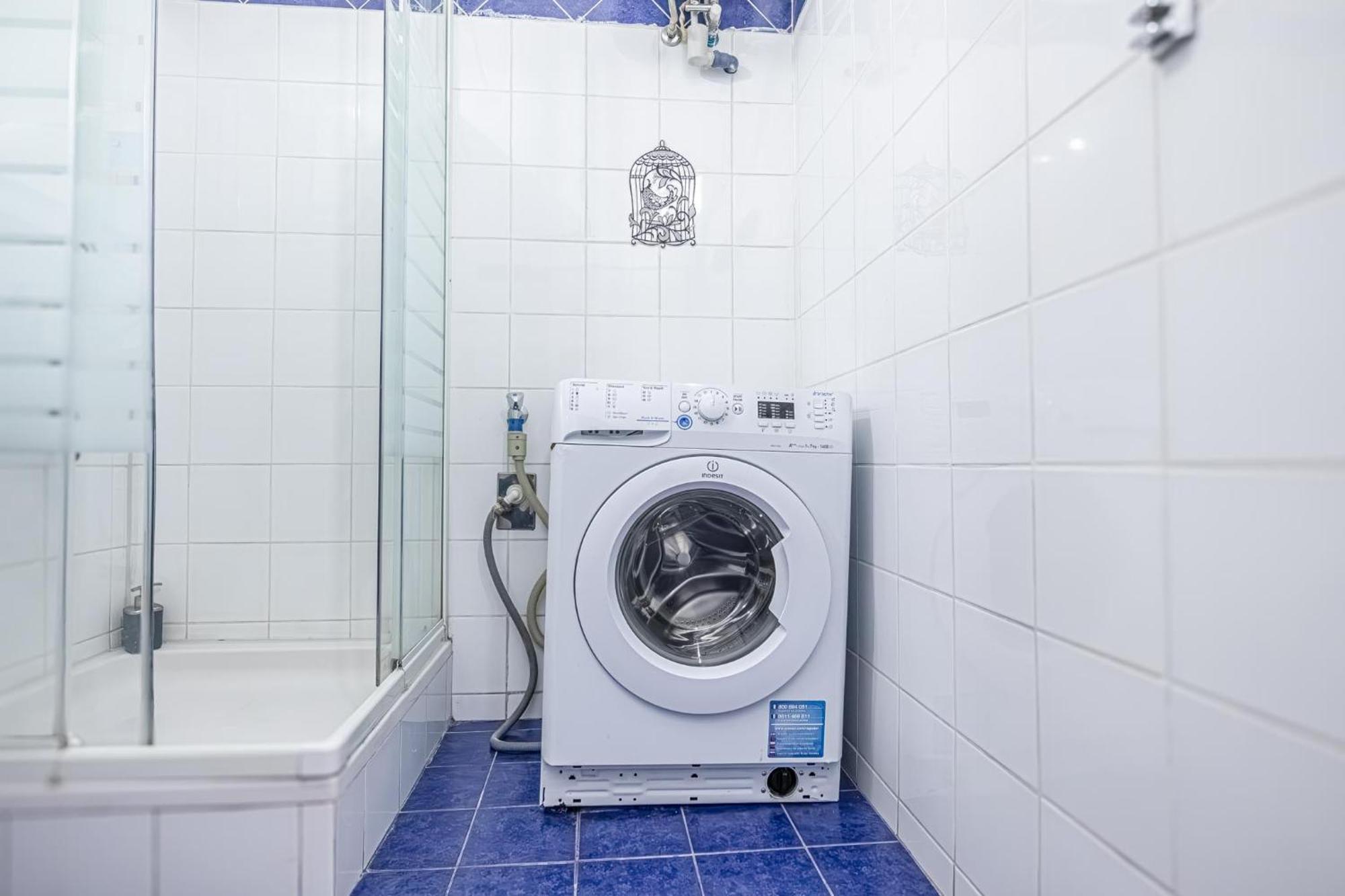 Cozy 1Br - Perfect For Long Stays Wien Exteriör bild